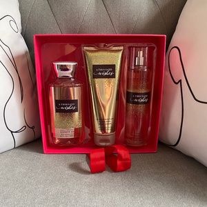 Brand New "A Thousand Wishes" B&BW Holiday Set